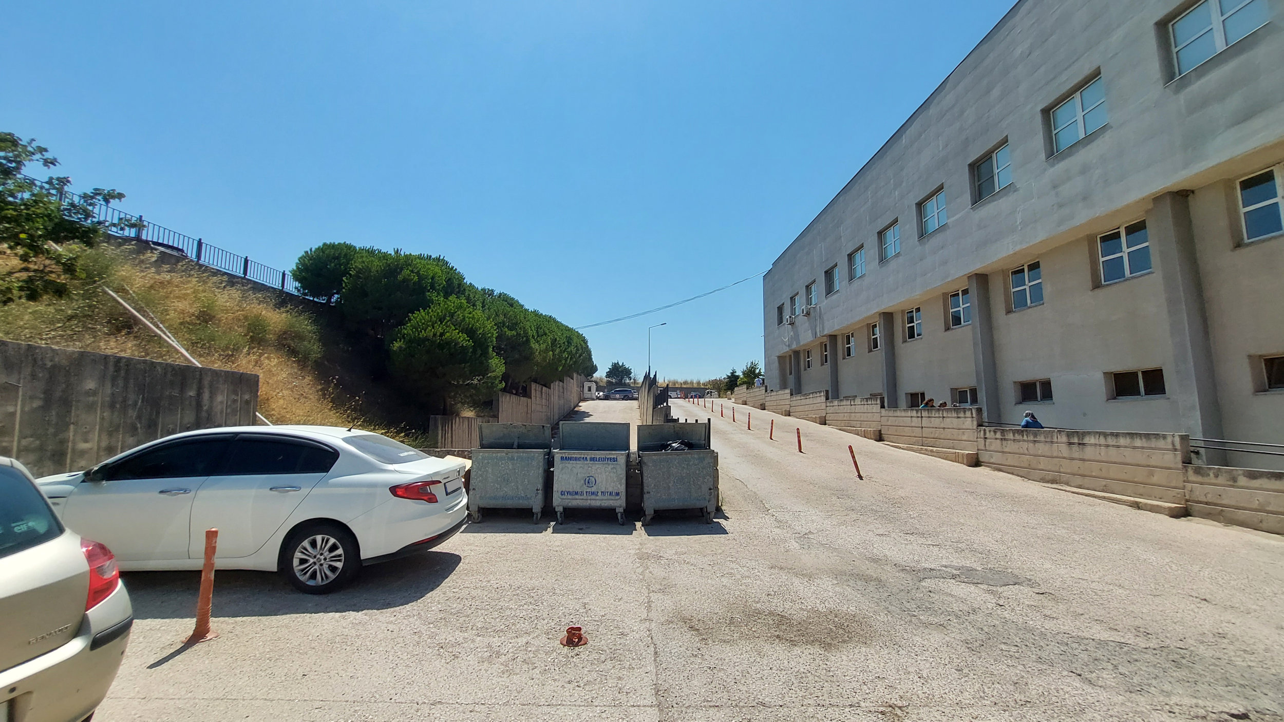 çekim noktası 06 otopark alanı giriş bölgesi dıştan görünüm